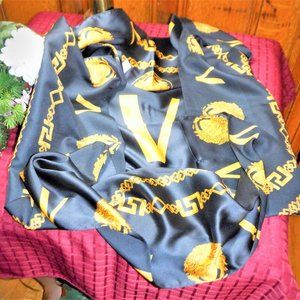 ~ VALENTINO / GUCCI ~ Scarf